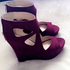Guess wedges